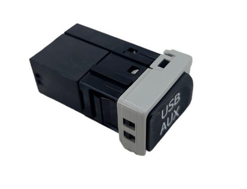 AUXILIARY AUX USB ADAPTER PORT 86190-0E050 OEM 2010 - 2015 LEXUS RX350