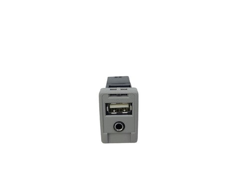 AUXILIARY AUX USB ADAPTER PORT 86190-0E050 OEM 2010 - 2015 LEXUS RX350