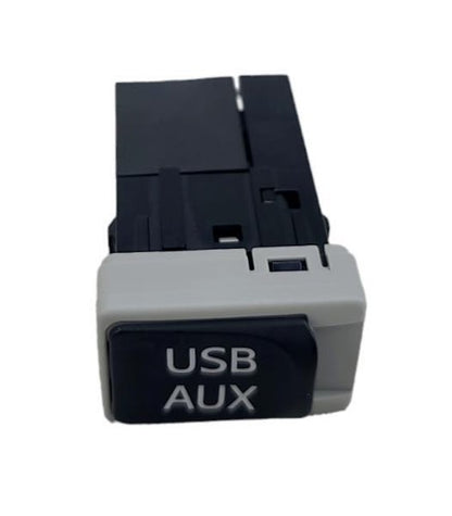AUXILIARY AUX USB ADAPTER PORT 86190-0E050 OEM 2010 - 2015 LEXUS RX350