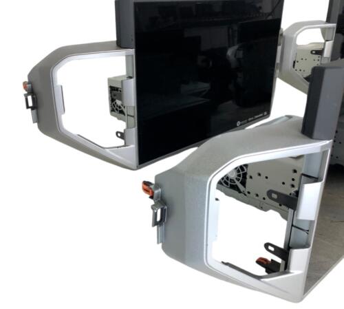 Lot 5. 2022-24Toyota TUNDRA Radio & Nav Assembly 86100-0C500 w/wireles