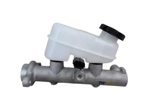 2000-2003 Ford Taurus/Mercury Carquest Brake Master Cylinder MCA630267