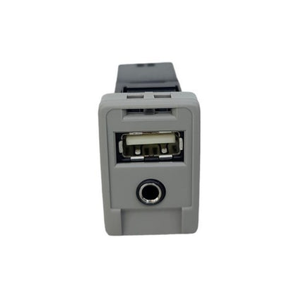 AUXILIARY AUX USB ADAPTER PORT 86190-0E050 OEM 2010 - 2015 LEXUS RX350