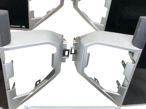 Lot 5. 2022-24Toyota TUNDRA Radio & Nav Assembly 86100-0C500 w/wireles