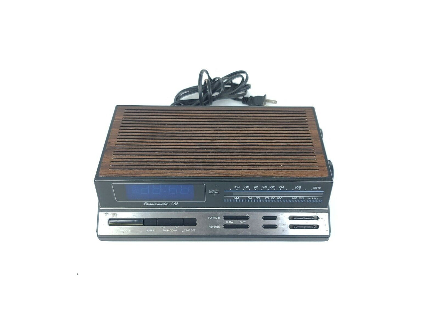 Vintage Realistic Chronomatic 268 Woodgrain Alarm Clock Radio 12-1578