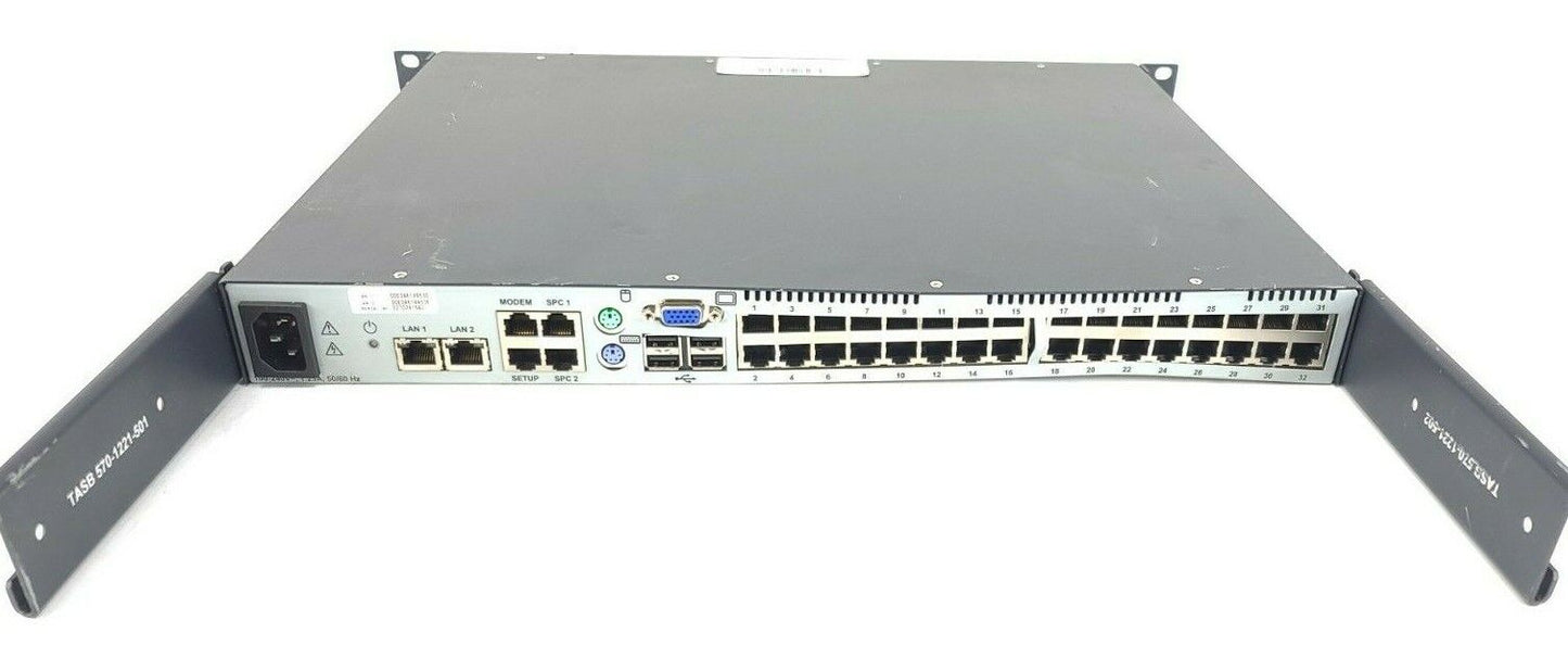 Avocent DSR8035 32-Port IP KVM Switch, 8 Digital path, VGA USB PS/2 2GbE