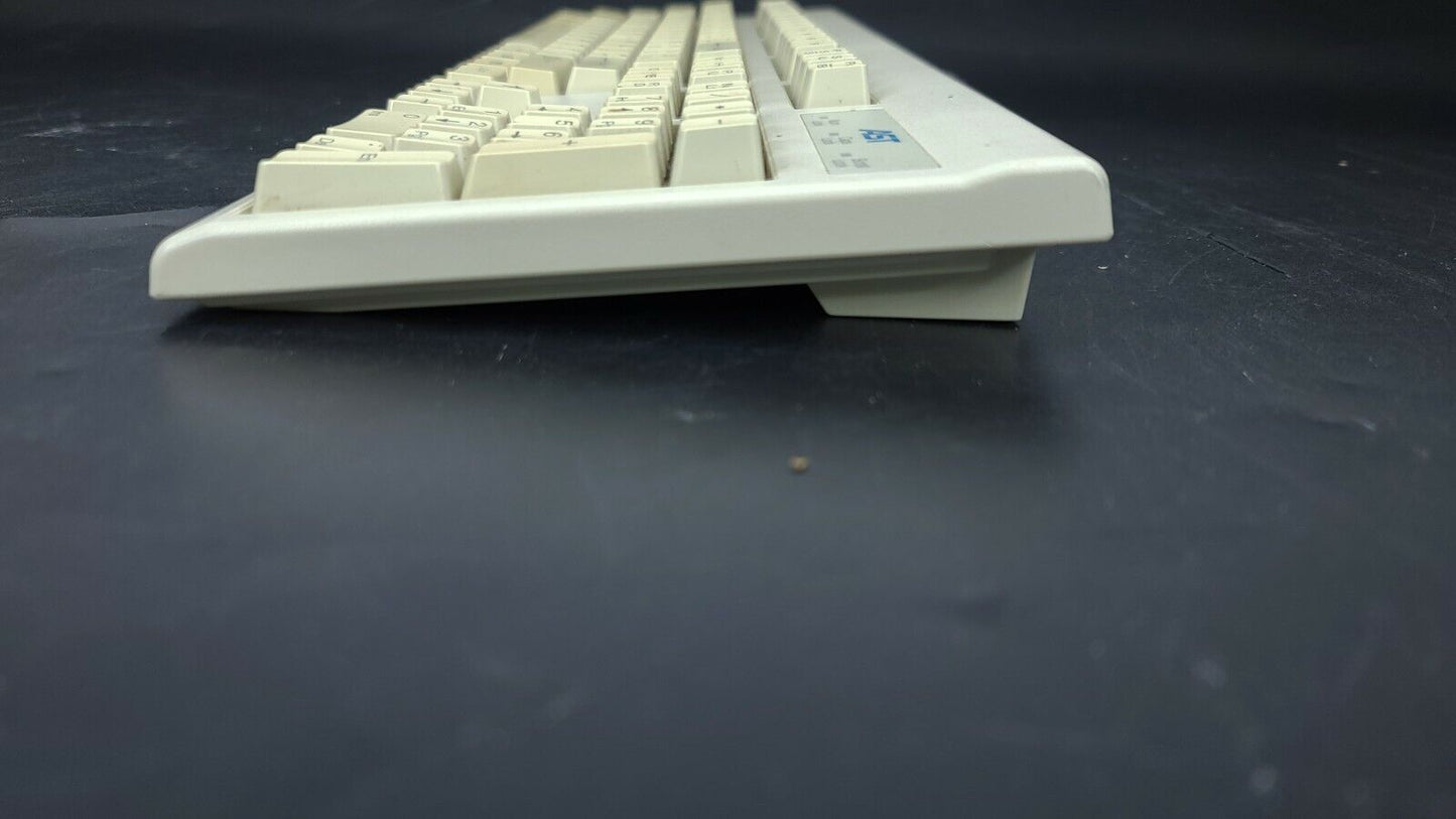 Vintage AST Clicky Computer Keyboard Model RT4958TW / Part# 120930-001