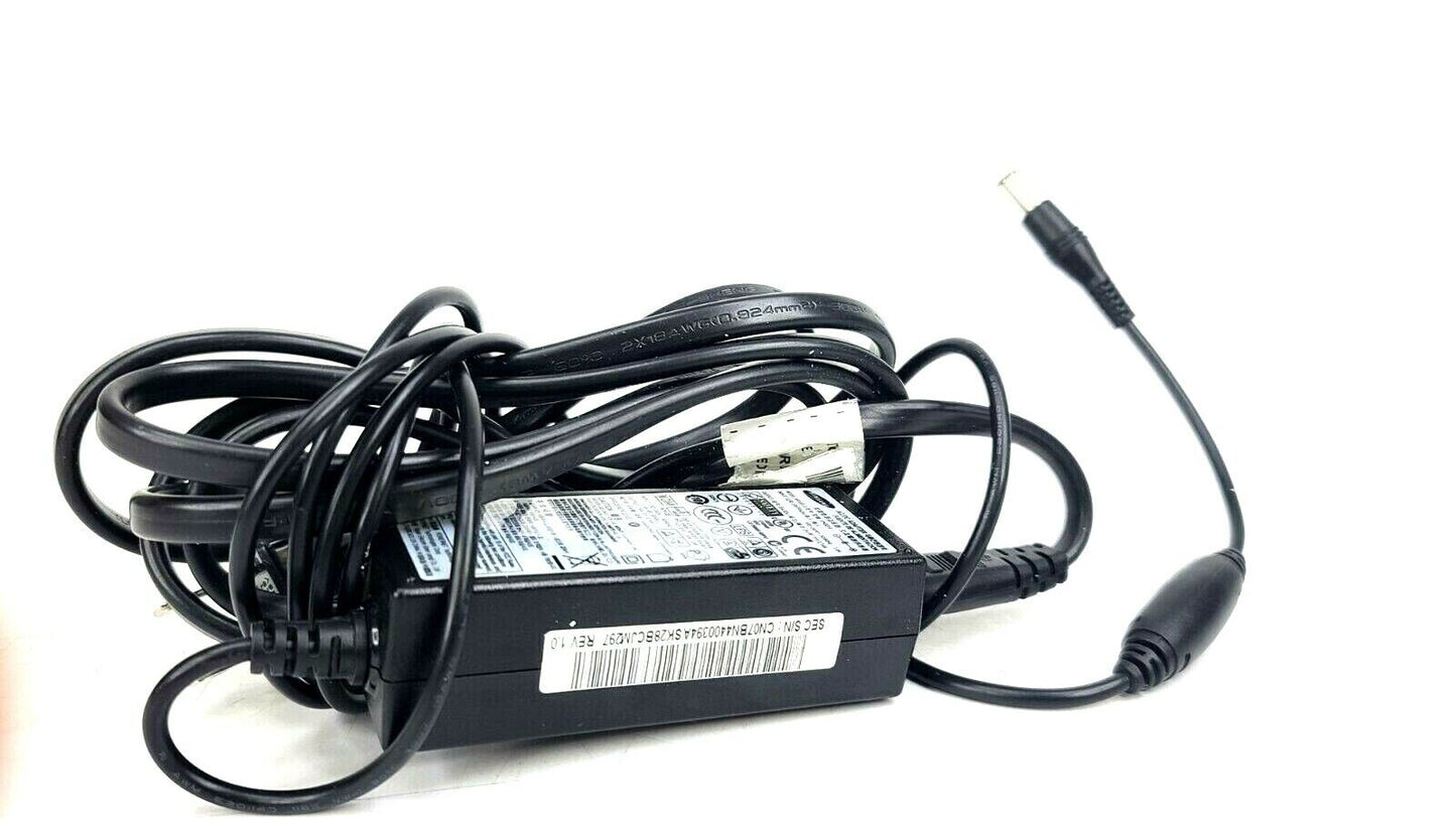 Genuine OEM SAMSUNG PN3014 AC/DC Power Adapter  14V 2.14A