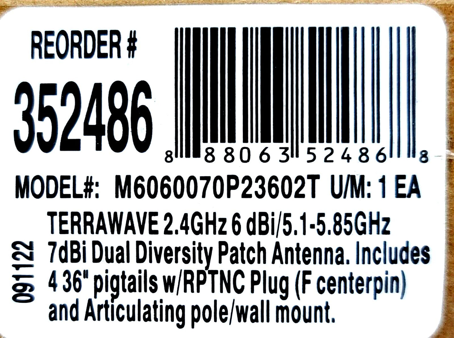 New TerraWave M6060070P23602 Dual Diversity Patch Antenna w/ pigtails/RPTNC plug