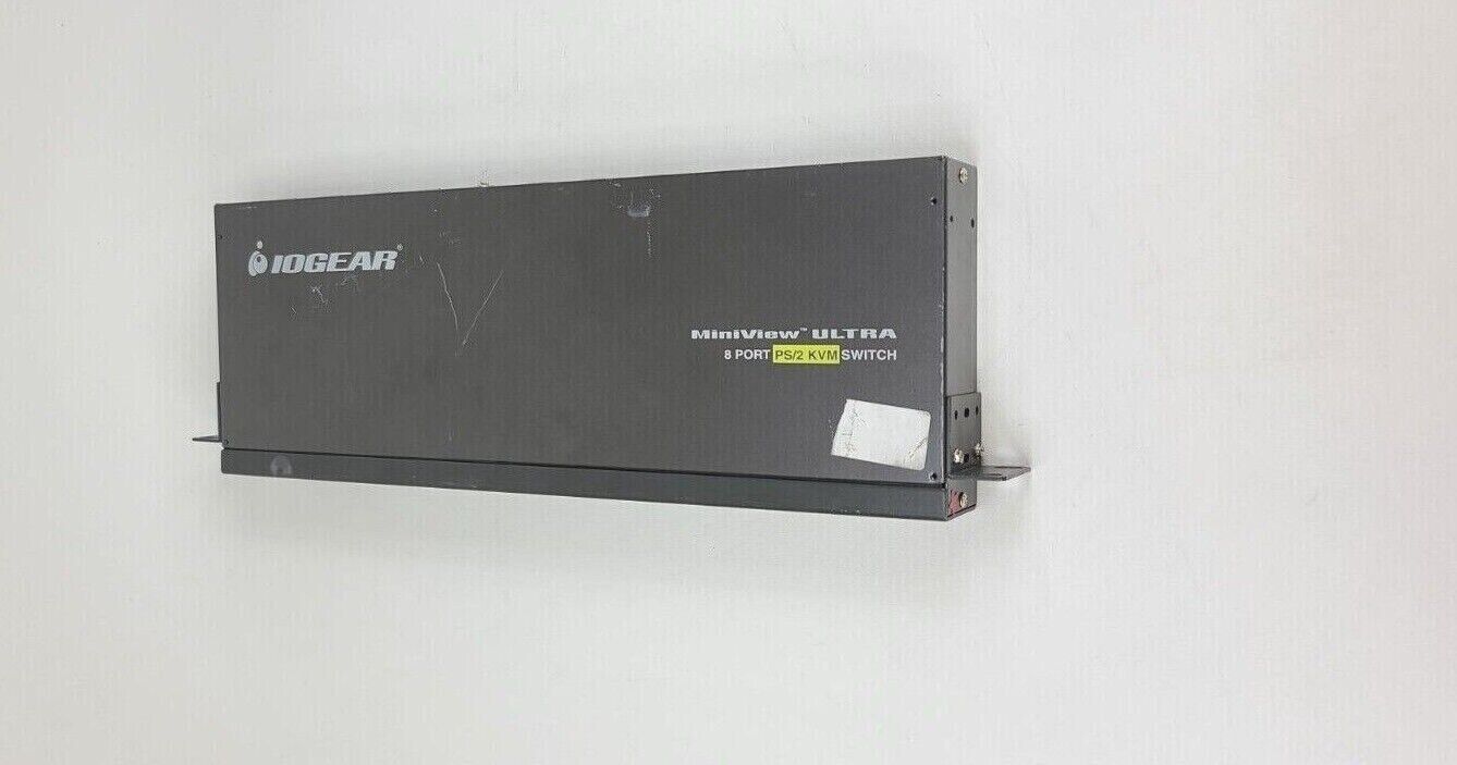 IOGear GCS138 MiniView Ultra KVM Switch 8-Port External PS/2