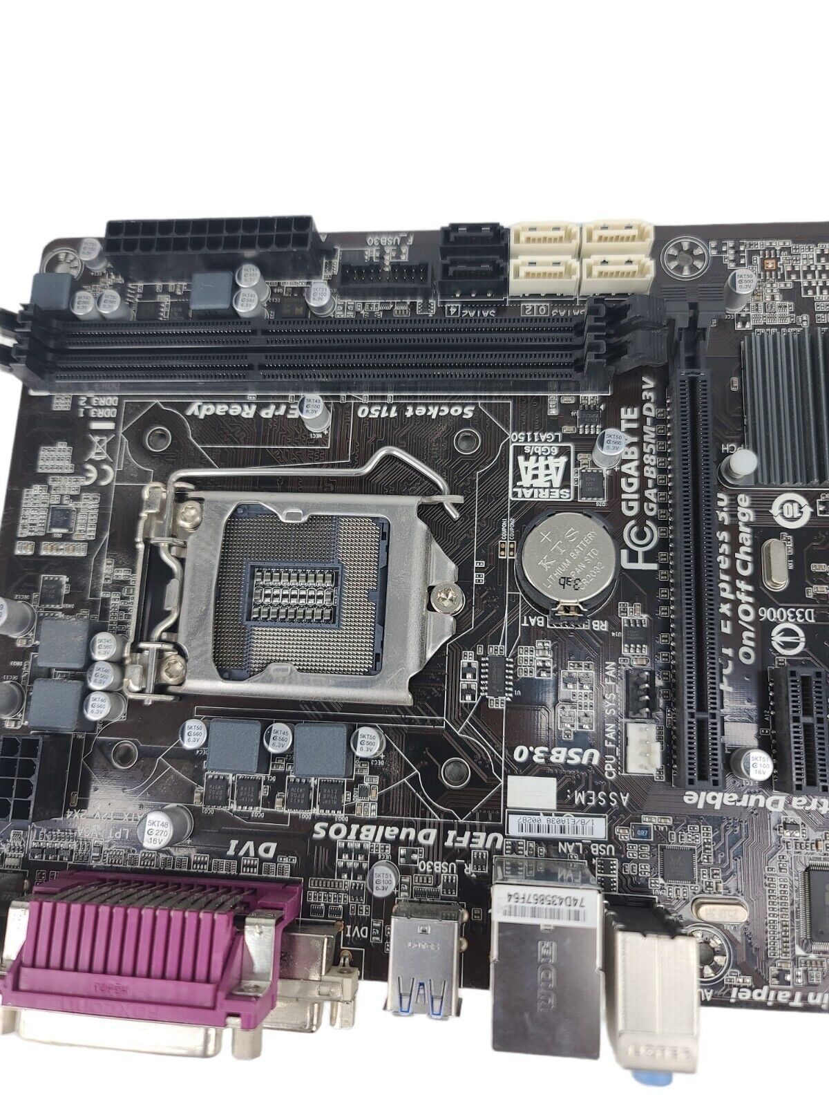 GIGABYTE GA-B85M-D3V PLUS LGA 1150 Intel B85 Motherboard DDR3