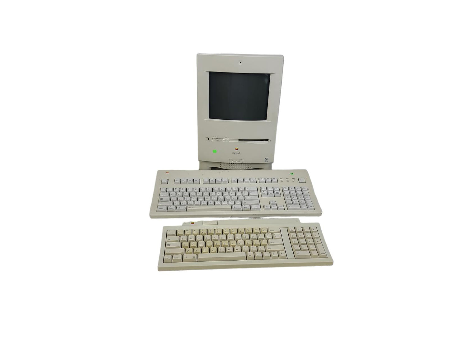 Apple Macintosh Color Classic M1600 with TWO KEYBOARD  Accessories