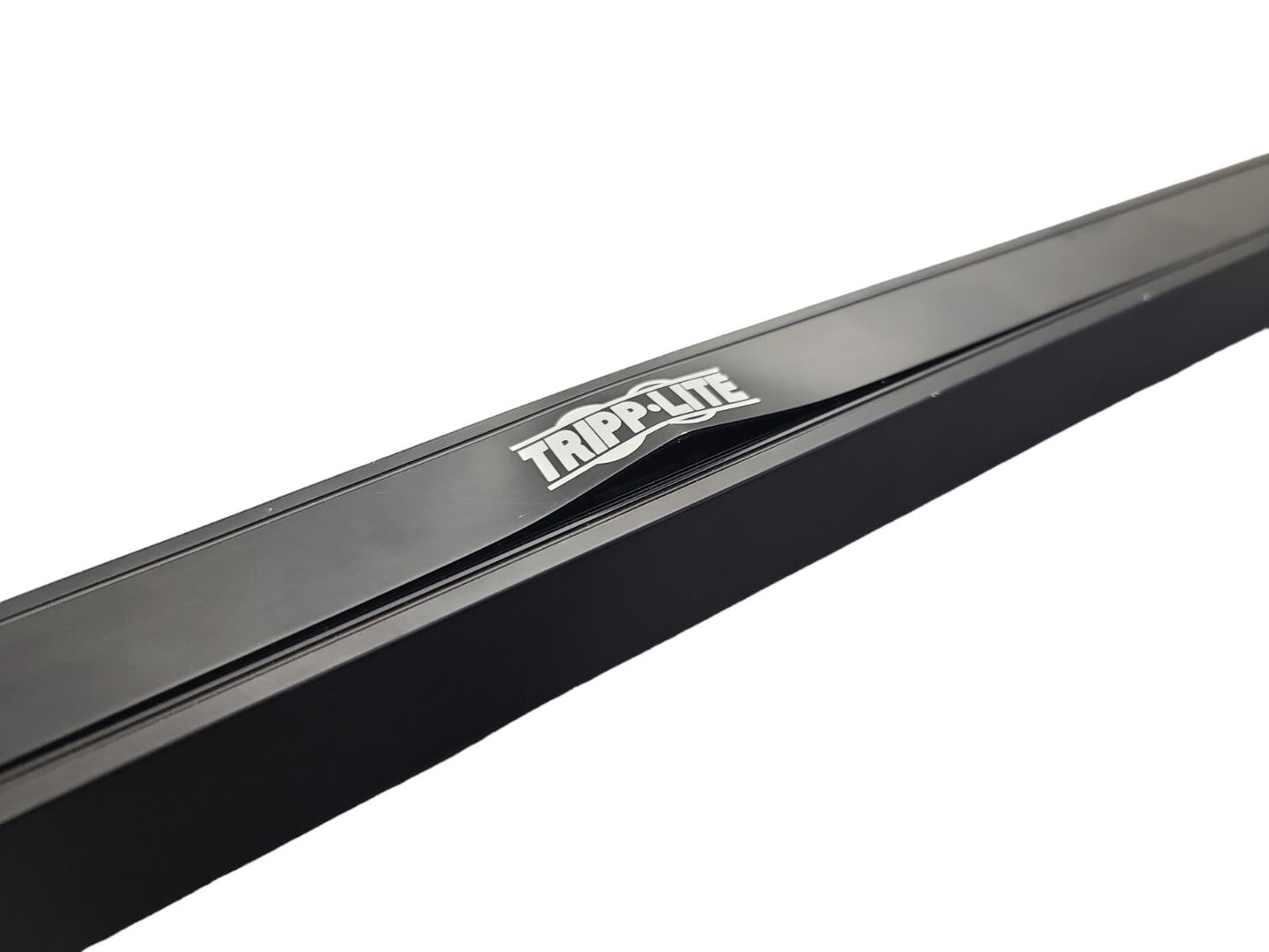 Tripplite PDUMV30HVNET 24A 208/230v, Switched PDU, AGPD7898