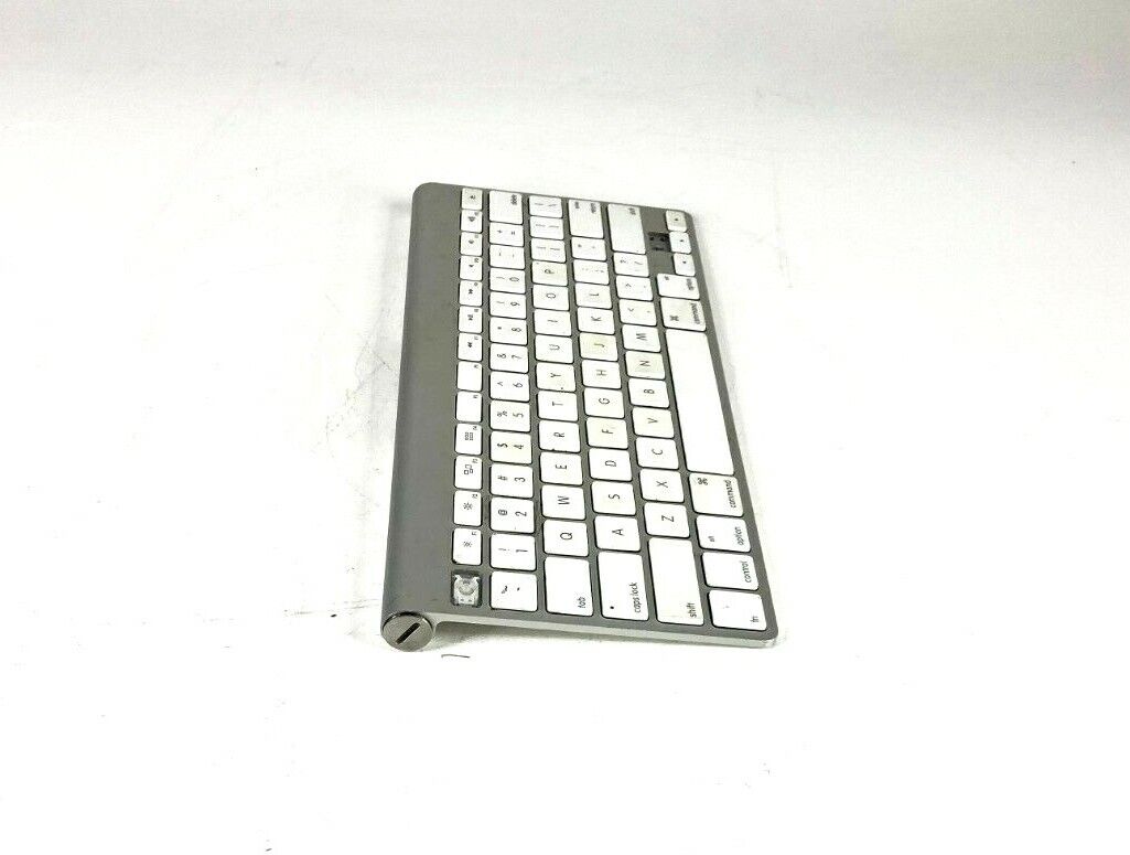 2009 Apple Wireless Bluetooth Keyboard Model A1314