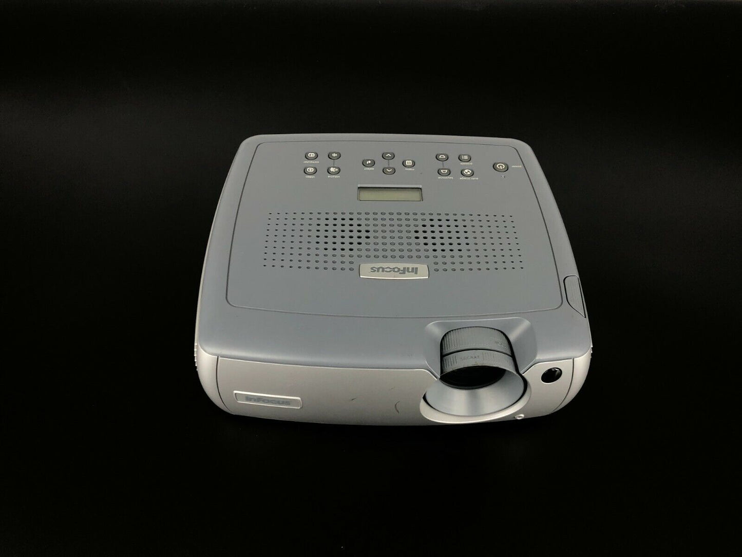 InFocus LP540 400:1 1700 ANSI Lumens LCD Video Projector