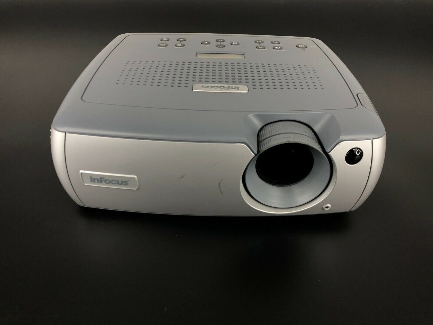 InFocus LP540 400:1 1700 ANSI Lumens LCD Video Projector