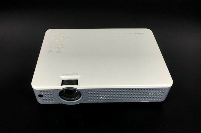 SANYO proxtrax Multiverse Projector - Model PLC-XU75 Projector