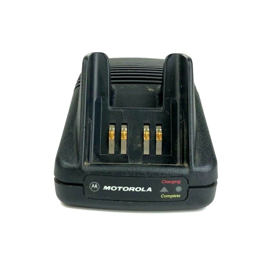 Motorola Radio Battery Charger NTN7209A Model AA16740 20W Power Output