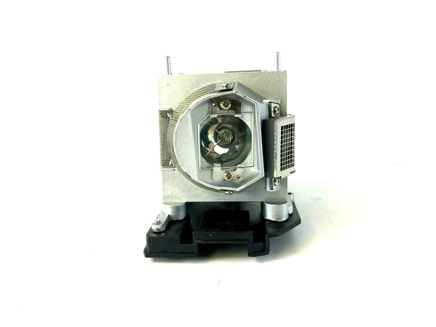 Visdia ELP LP39 V13H010L39 Replacement Projector Lamp with Housing for Epson