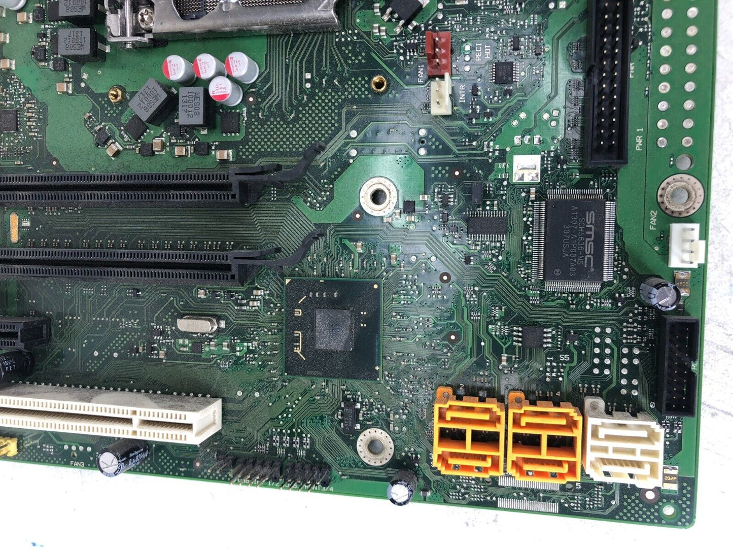 Fujitsu D3162-A12 GS2 D3162 A12 Motherboard Intel Socket 1155 DisplayPort